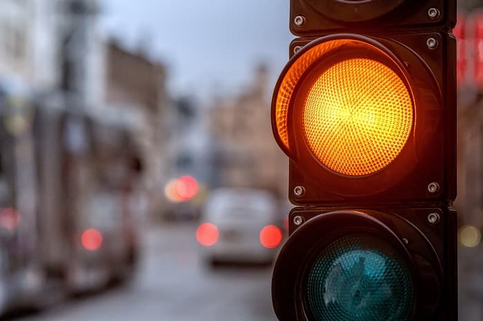 国内景気に赤信号が点灯