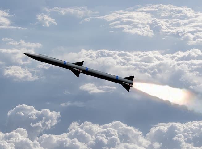 ミサイル攻撃でゴールド原油の動きとゴールドＥＴＦの現物乖離