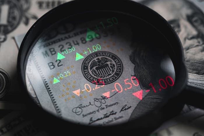 米債券市場は米経済のスタグフレーション化を見越した動き