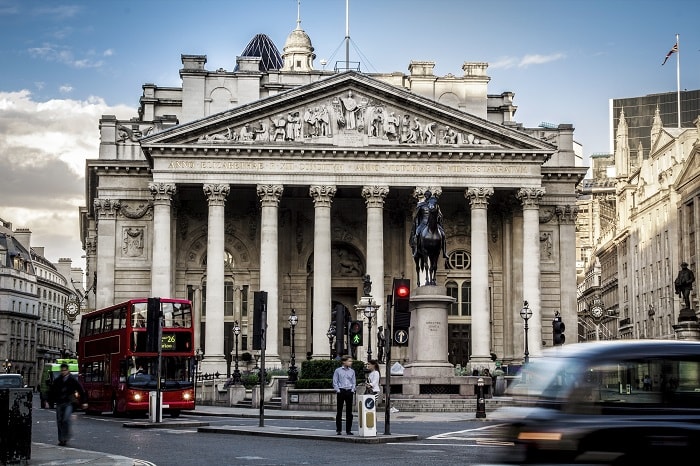 英中銀金融政策理事会 1番インパクトがあったのは議事要旨のアイキャッチ画像