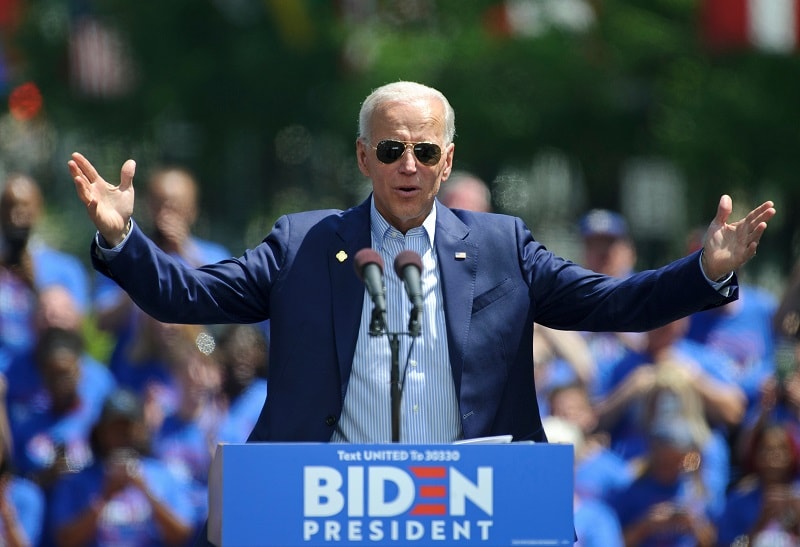 米大統領選も終盤戦へ突入。優勢のバイデン氏にも弱みのアイキャッチ画像